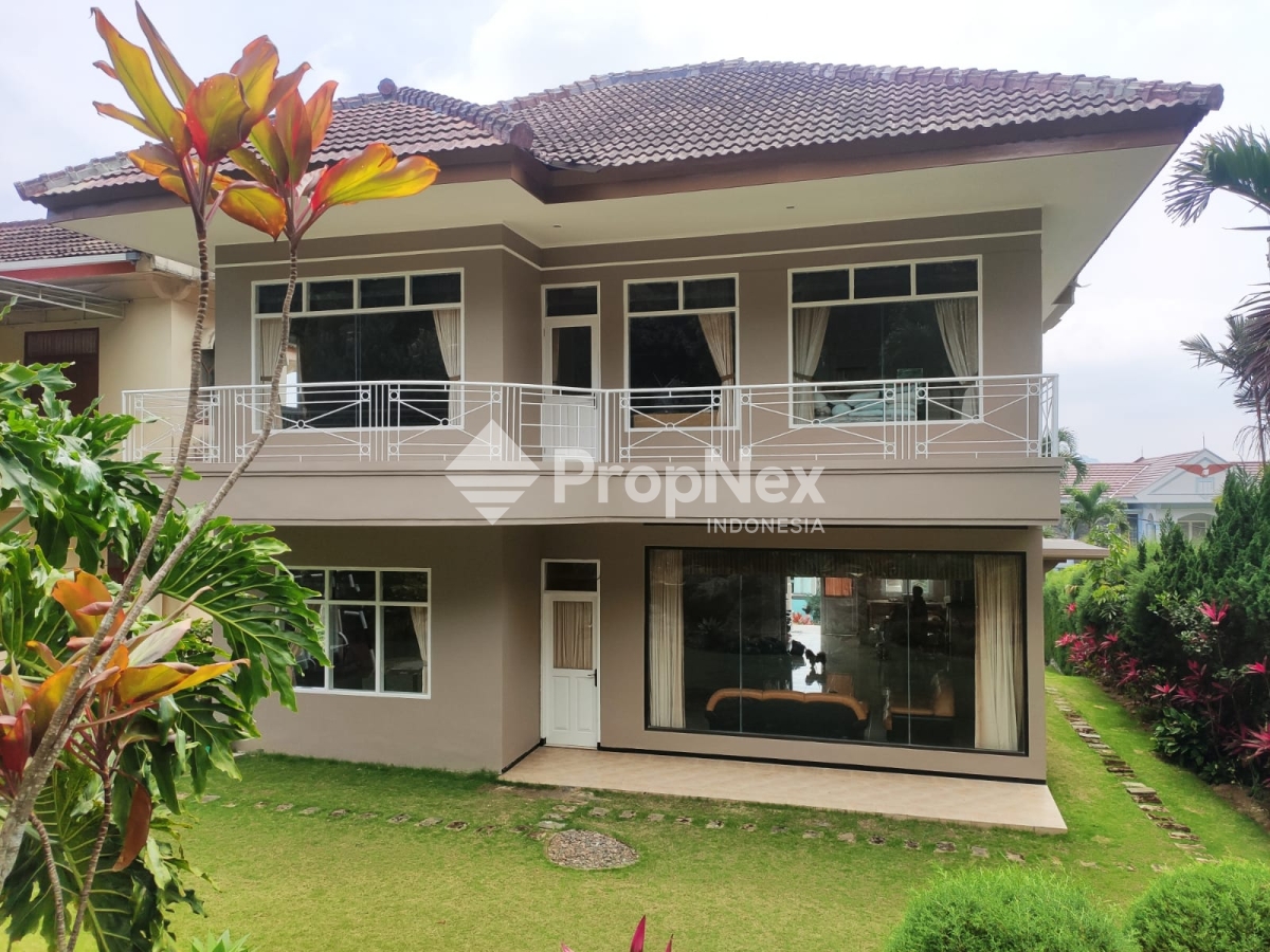 Villa Puncak Trawas Full Furnish — foto 11